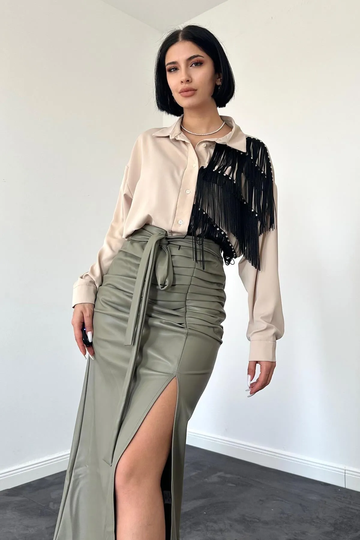 ELS Front Pleated Strap Skirt - Khaki - Villenave-d’Ornon