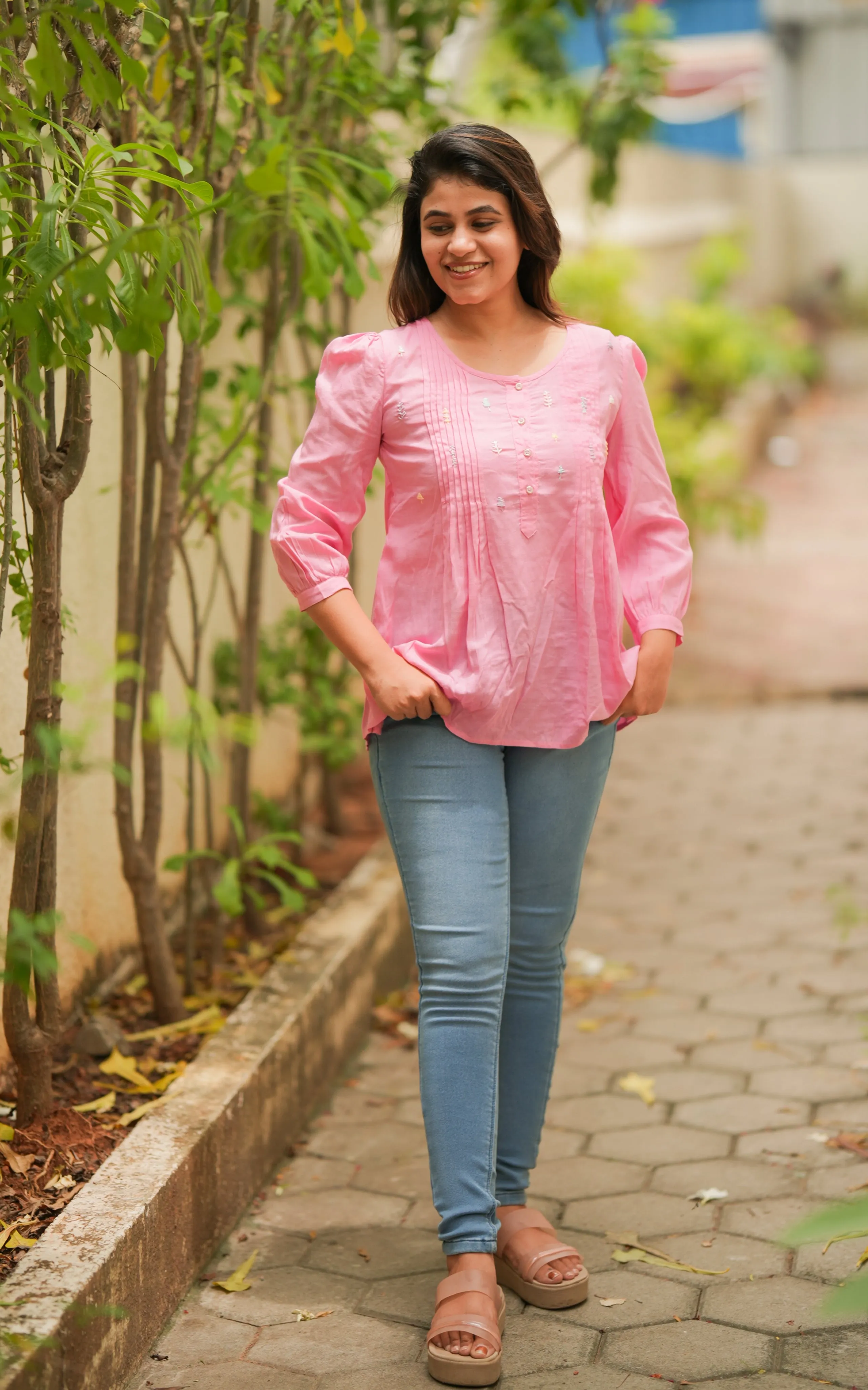 Janvi PInk