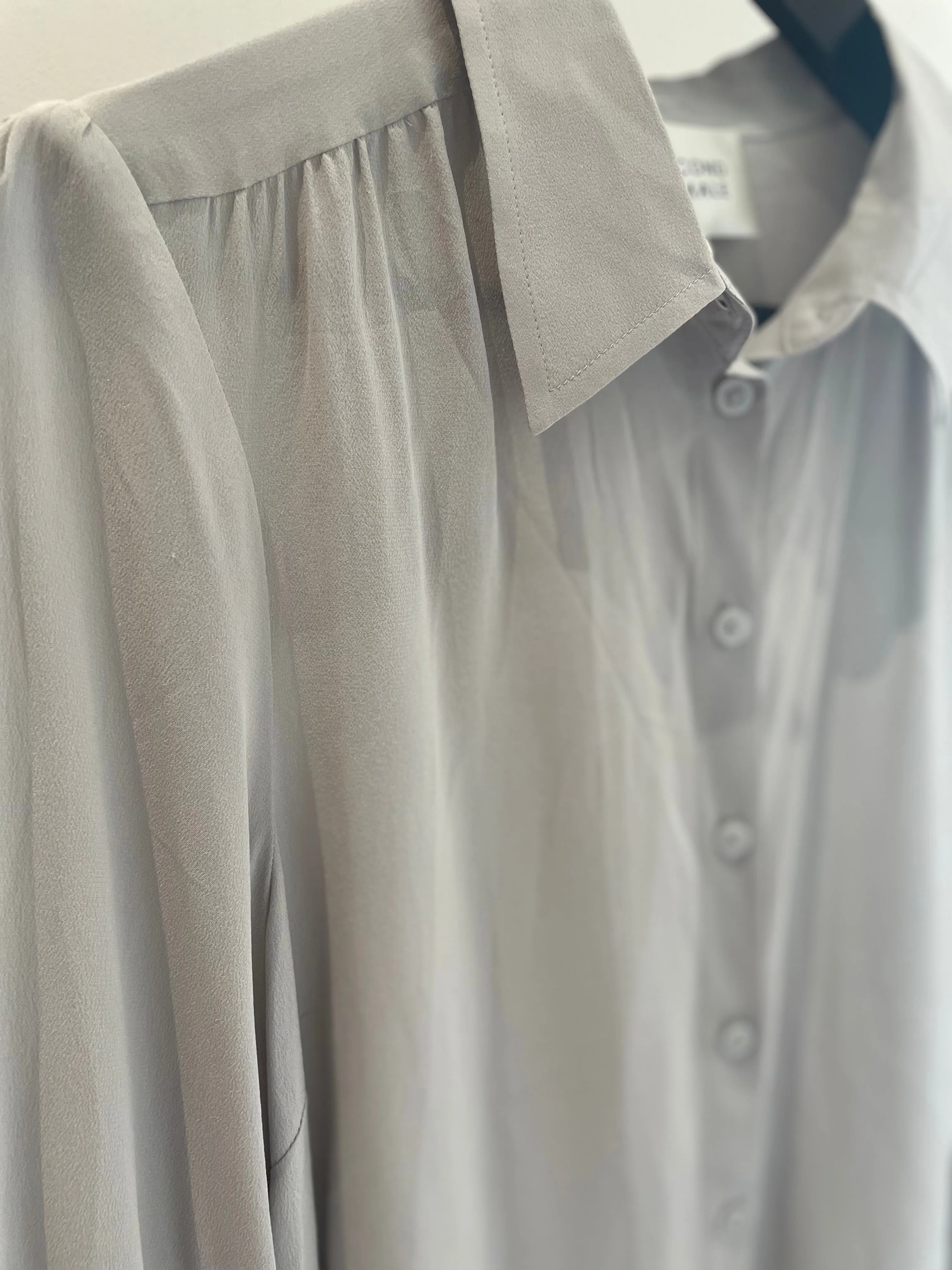 Thorina Silk Shirt - size M