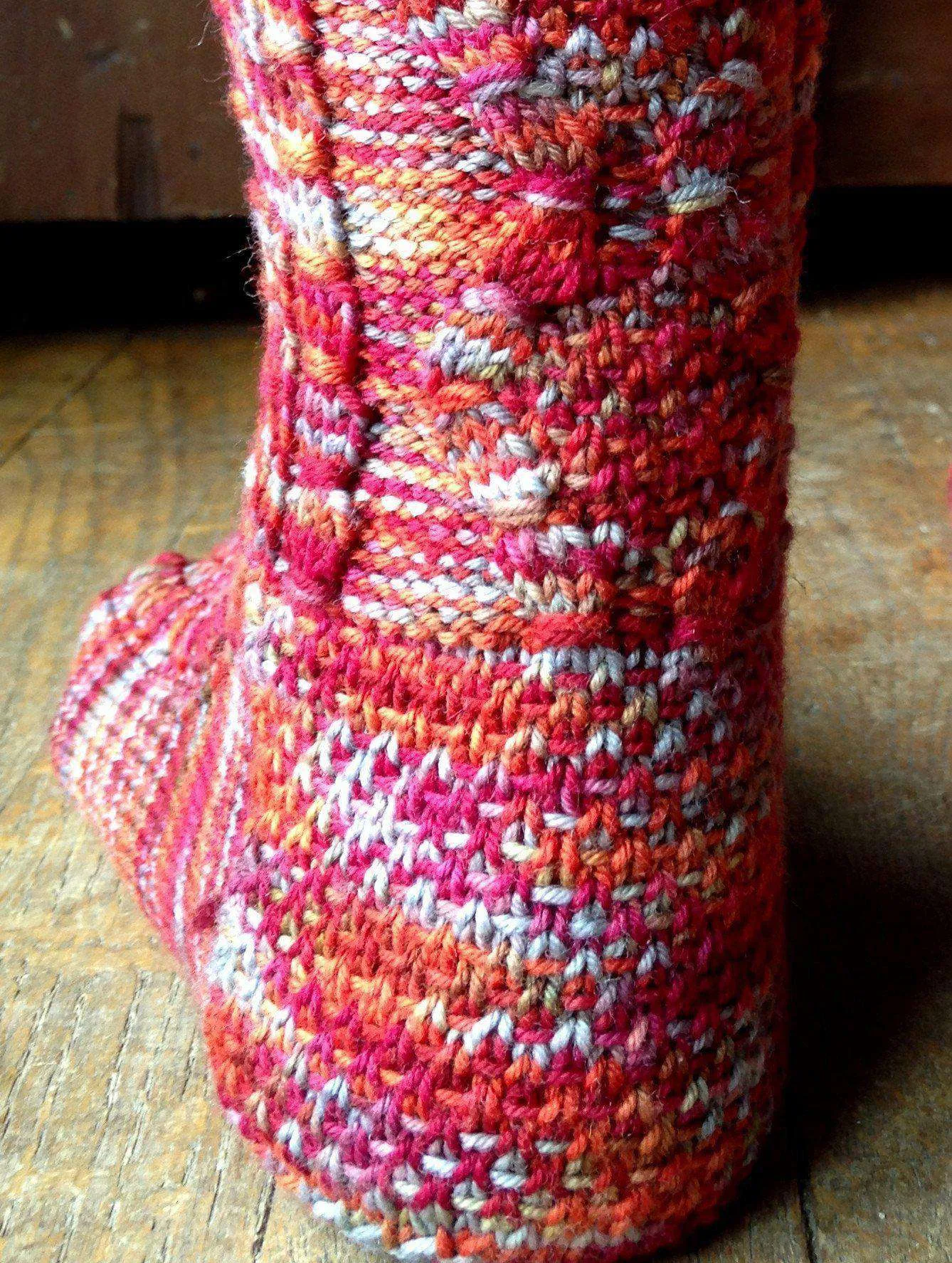 Waving Bamboo Socks by Meghan Jones  *Pattern*