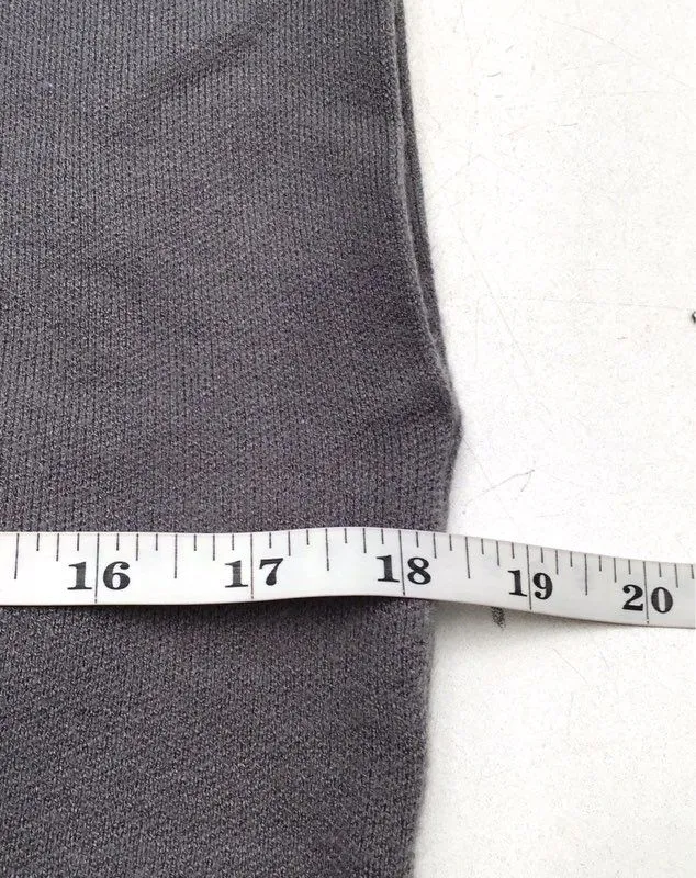 Zara Women's Gray Knitted Crew Neck Sweater Vest - Size Medium